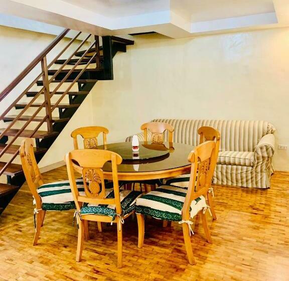 Hotel Elliannah Pines