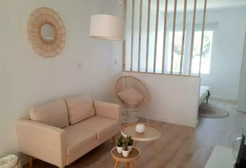 Le Soleya   Centre Village   Piscine   2 Pers