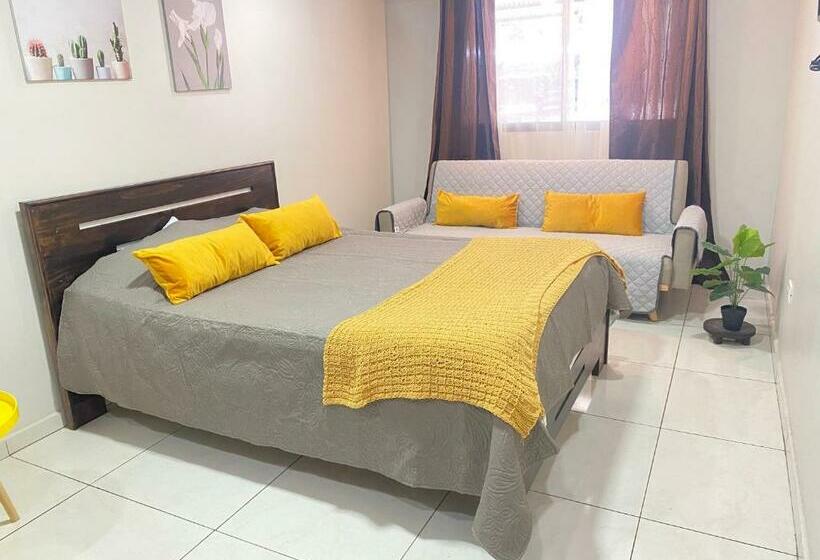 Pura Vida Apartment. 5 Min From Airport