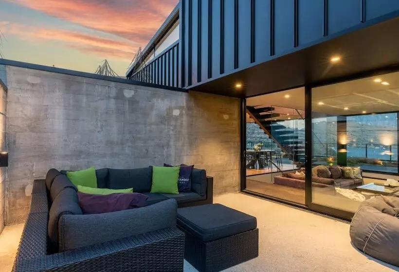 1 St Marks By Staysouth