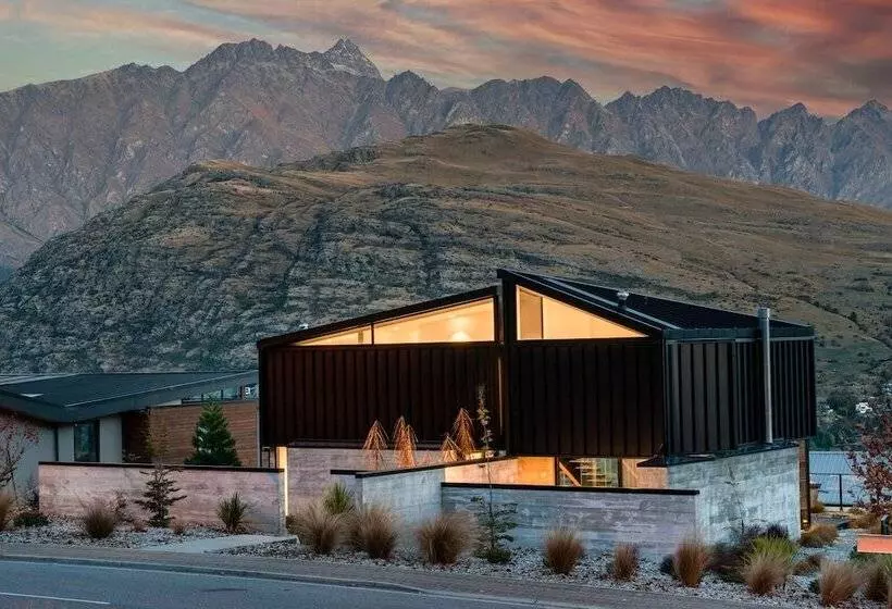 1 St Marks By Staysouth