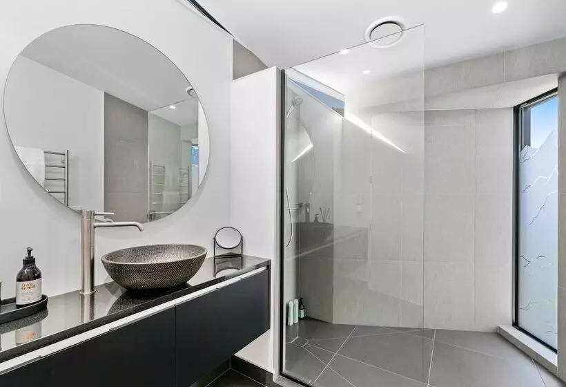 1 St Marks By Staysouth