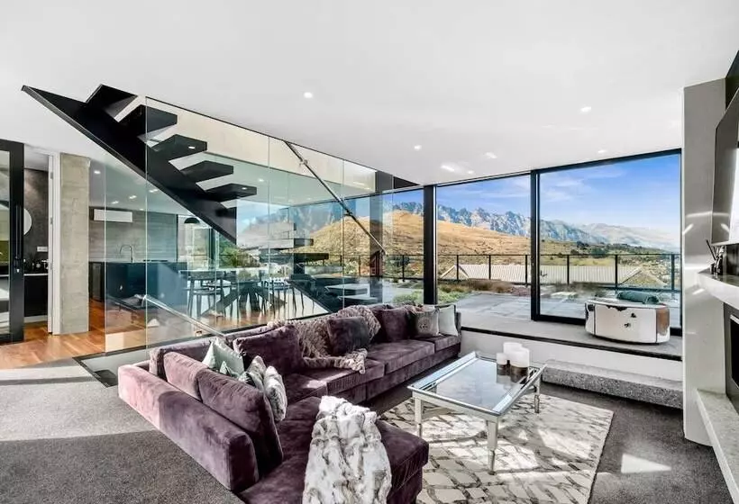 1 St Marks By Staysouth