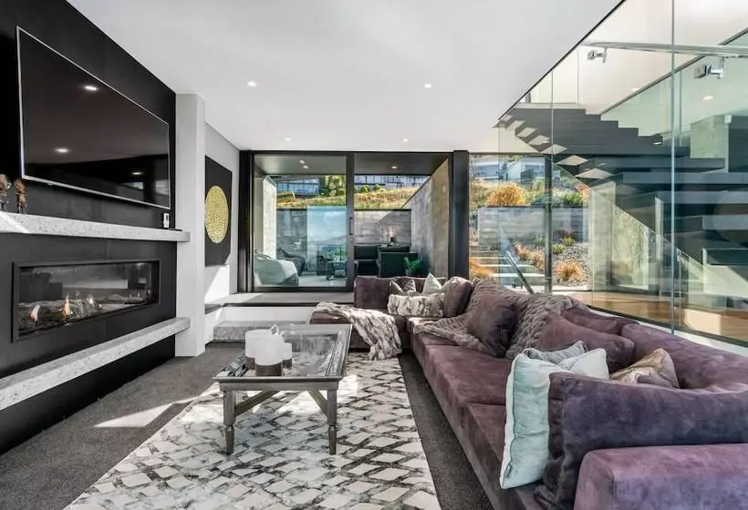 1 St Marks By Staysouth