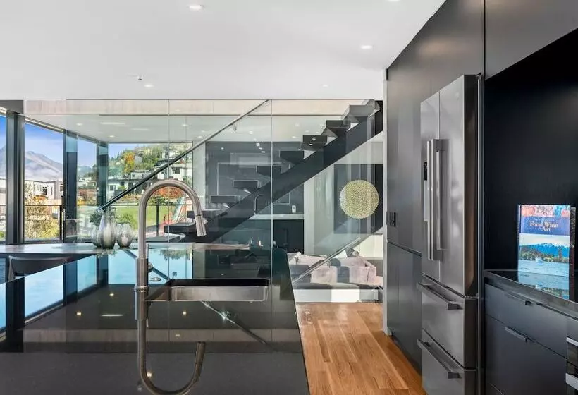 1 St Marks By Staysouth