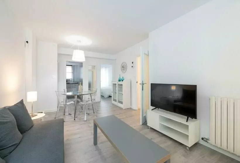 Apartamento Al Lado De La Romareda