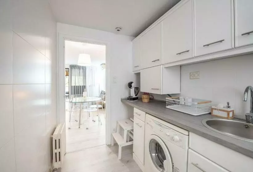 Apartamento Al Lado De La Romareda
