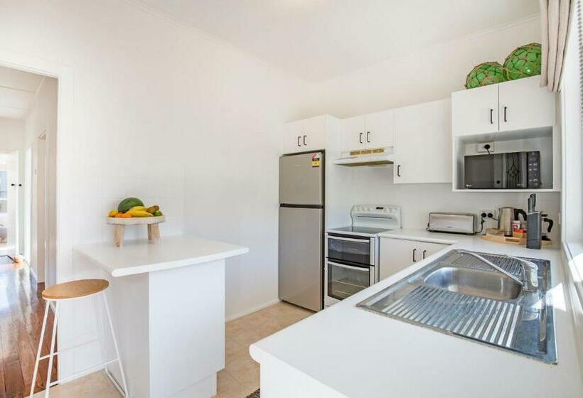 Fishery Road Cottage Pet Friendly 2 Mins Walk To Beach