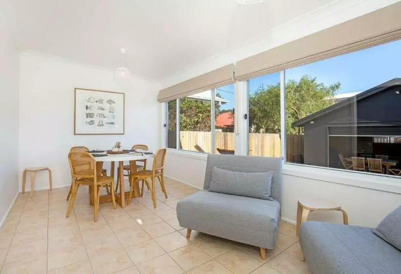 Fishery Road Cottage Pet Friendly 2 Mins Walk To Beach