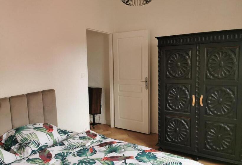 Le Petit Angle Appartement 2 Pièces, Plein Centre Ville, Près De La Gare Jusqu à 4 Personnes