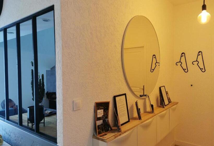 Le Petit Angle Appartement 2 Pièces, Plein Centre Ville, Près De La Gare Jusqu à 4 Personnes