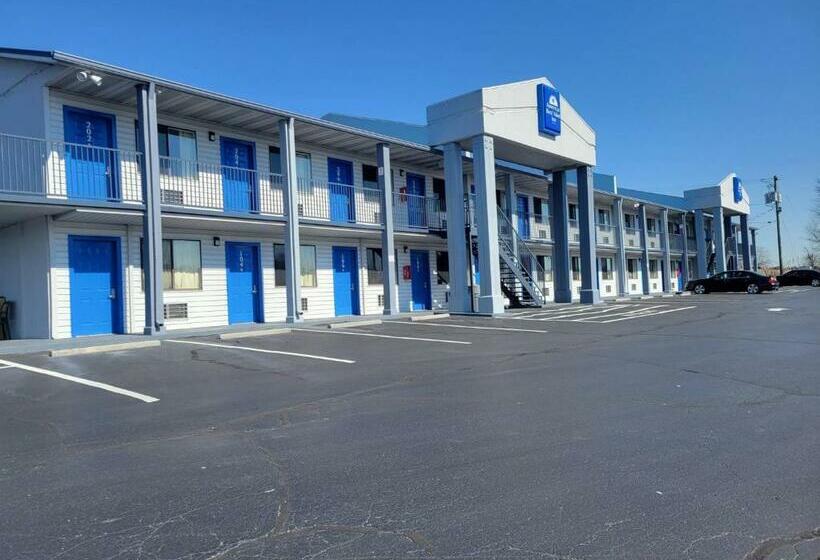 مُتل Smokies Inn   New Linens & Ultrafast Wifi   Friendliest Hospitality Guaranteed!