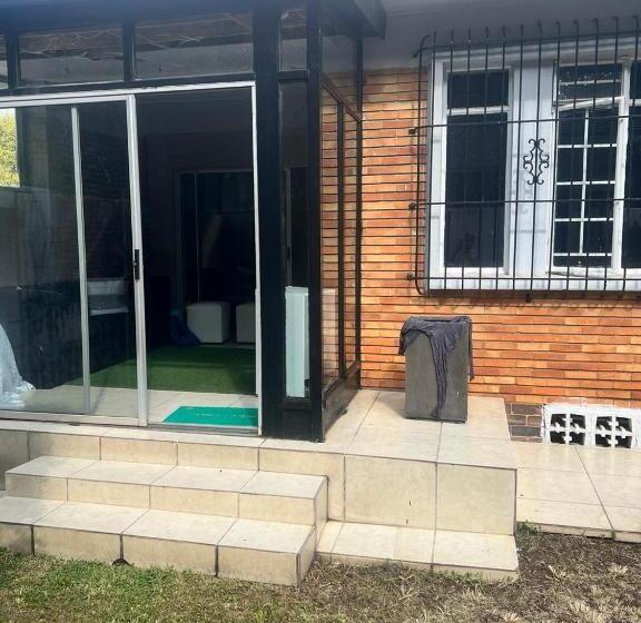 膳宿费 Triple T Guest House