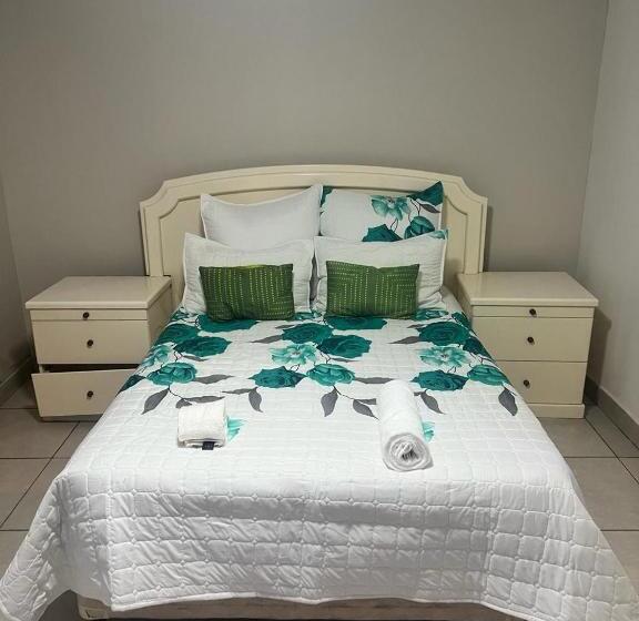 膳宿费 Triple T Guest House