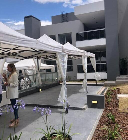 Villa Allende Departamento Con Seguridad Y Cochera 4 Personas Muy Cerca Golf Villa Allende Y Terron