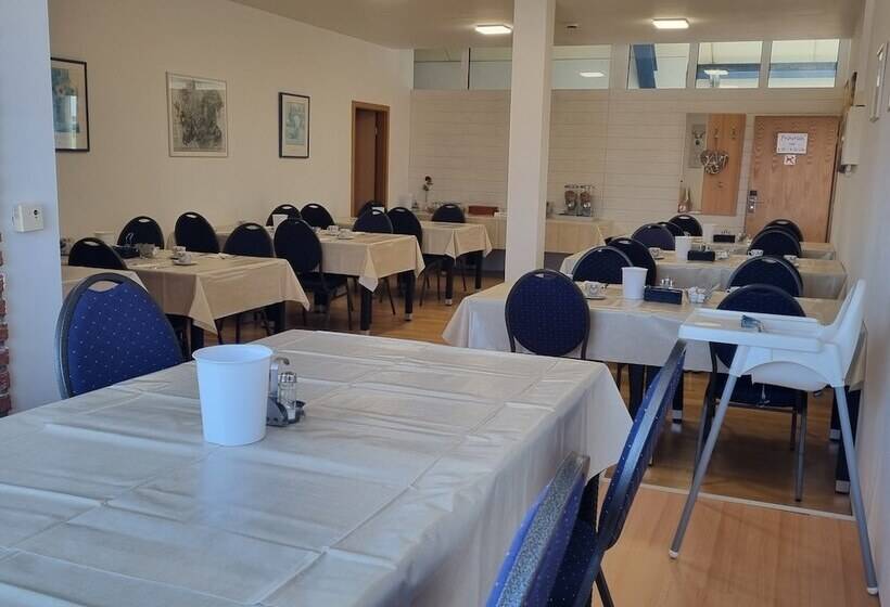 住宿加早餐  Muritzpension Waren