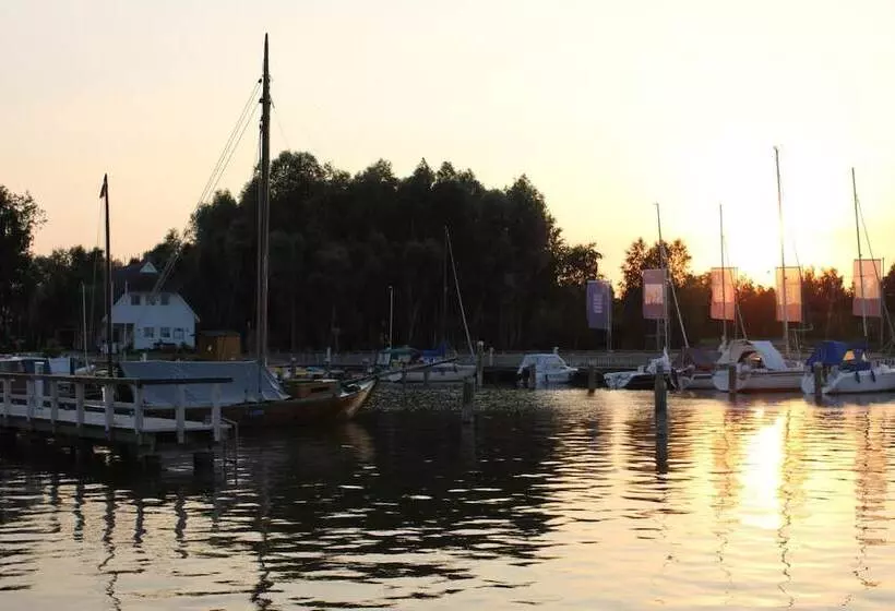 Bed and Breakfast Pension Amo Marem