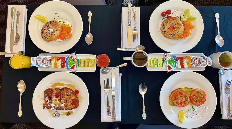 تختخواب و صبحانه The Hedley Townhouse