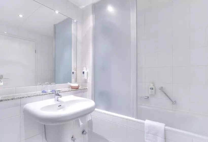 Hotelli Döllnsee Schorfheide