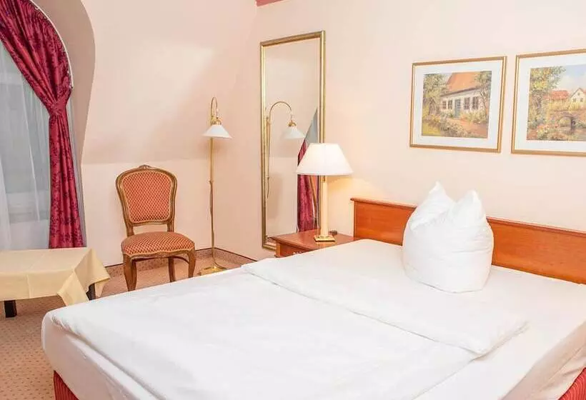 Hotelli Döllnsee Schorfheide