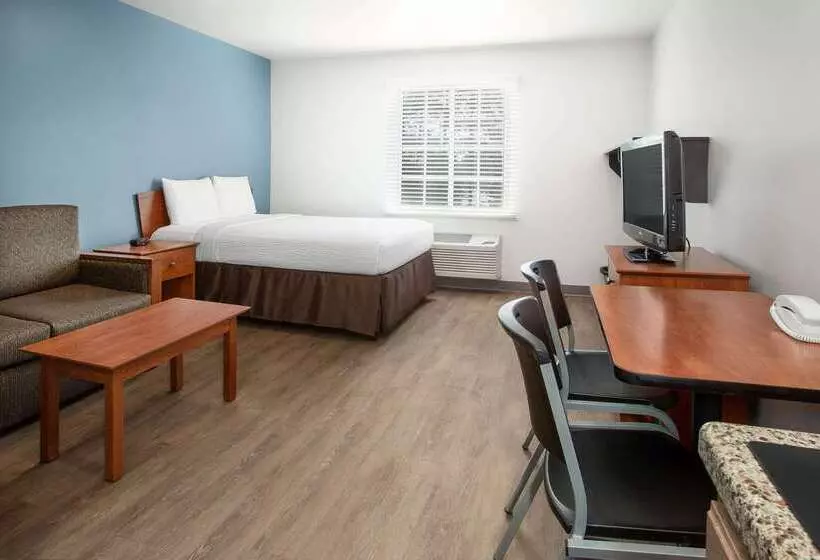 هتل Extended Stay America Select Suites  Pensacola  Northeast