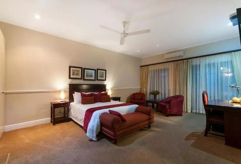 هتل Fifth Avenue Beach House