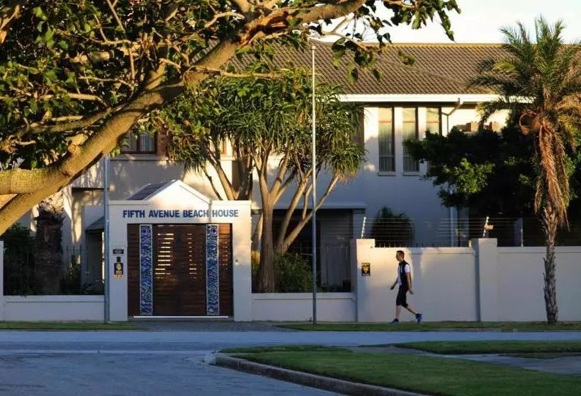 هتل Fifth Avenue Beach House