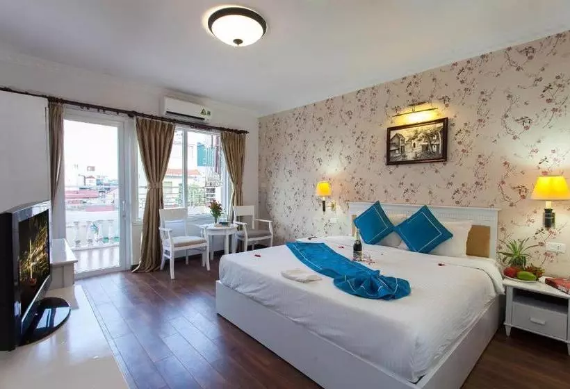 هتل Friends Inn And Travel