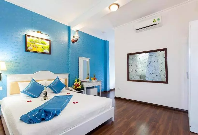 هتل Friends Inn And Travel