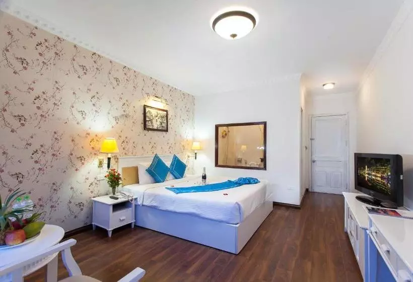 هتل Friends Inn And Travel