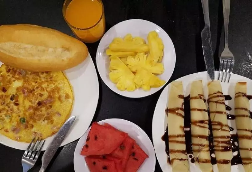 هتل Friends Inn And Travel