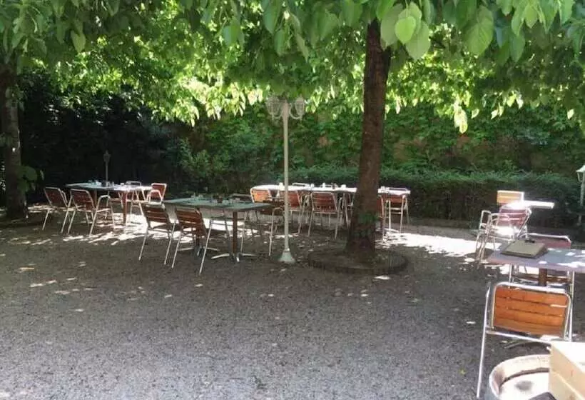 בית מלון כפרי Hôtel Bellevue