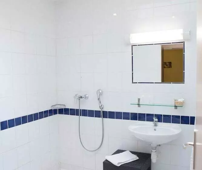 בית מלון כפרי Hôtel Bellevue