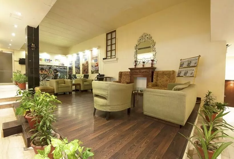 هتل Jukaso Inn