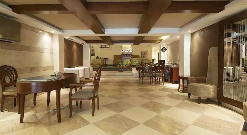 هتل Jukaso Inn