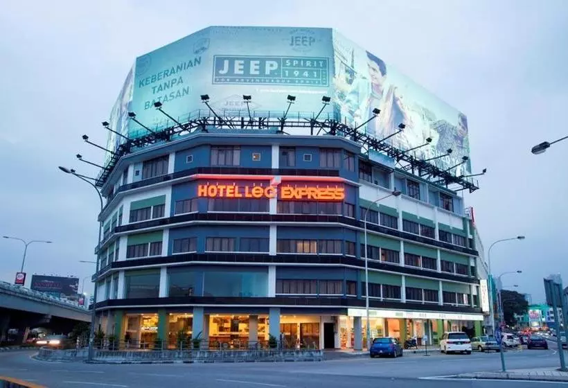 هتل Leo Express