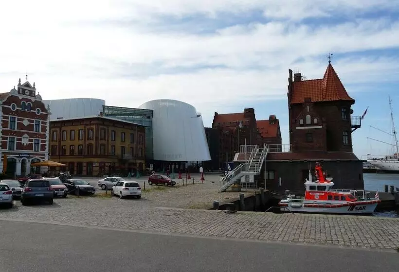 Отель Pension Garni Schwalbenhof