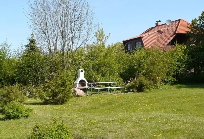 Отель Pension Garni Schwalbenhof