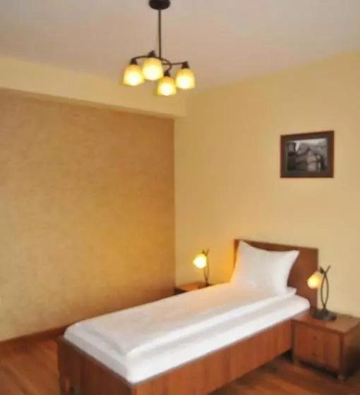 호텔 Pensiunea Normandia