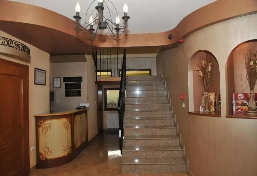 호텔 Pensiunea Normandia