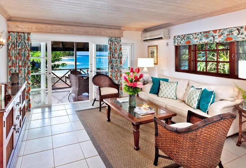 هتل The Sandpiper