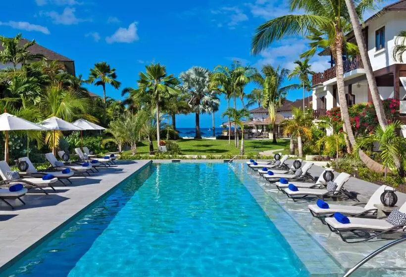 هتل The Sandpiper