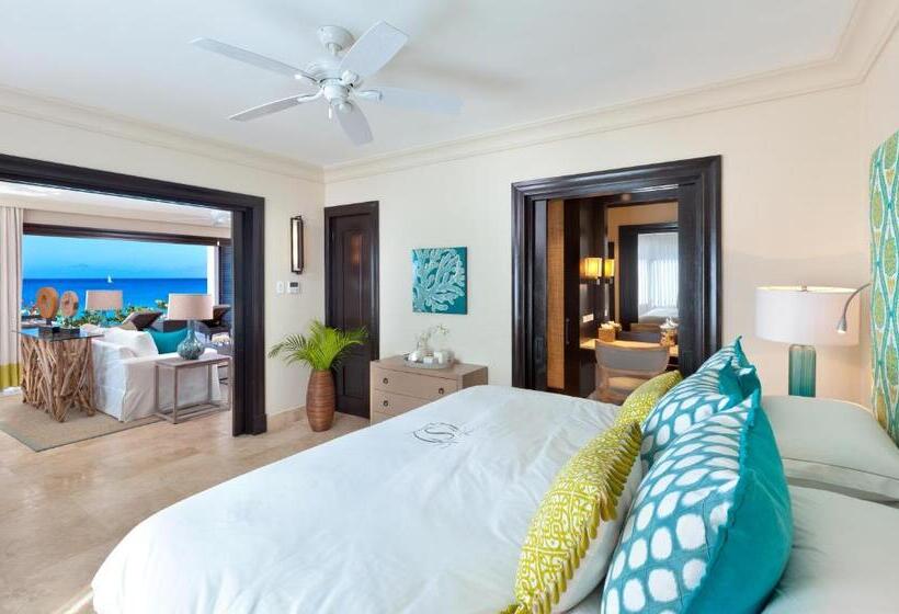 هتل The Sandpiper