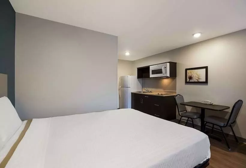 هتل Woodspring Suites Orlando North  Maitland