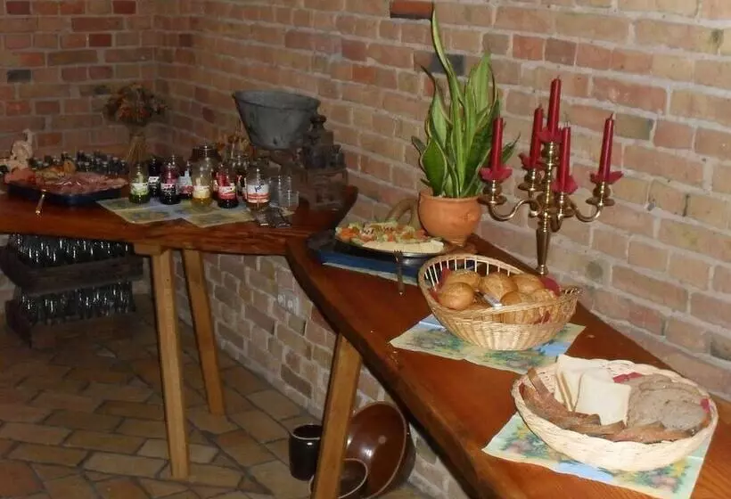Hotelli Zum Alten Ponyhof