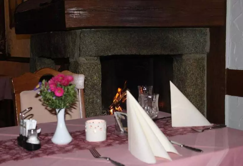 Hotelli Zum Alten Ponyhof