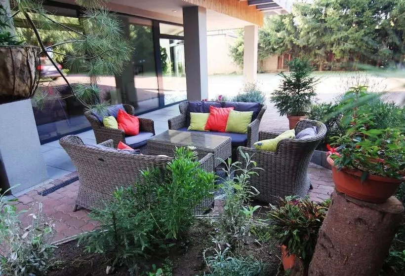 پانسیون Frýdl