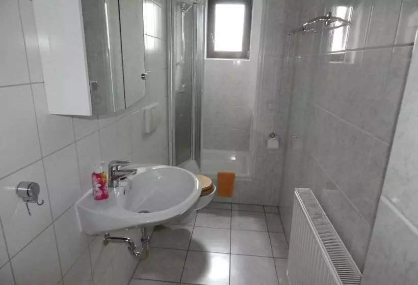 Pension Wiesenhof B&b