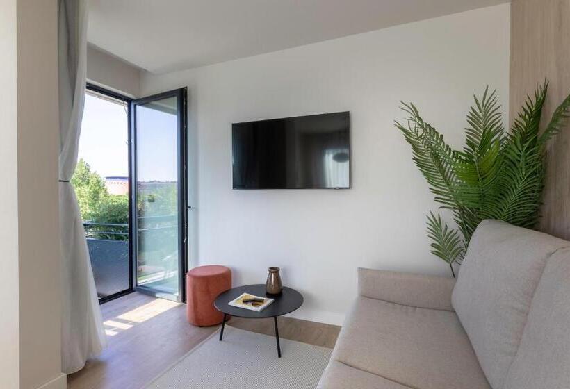 Apartamentos Líbere Pamplona Yamaguchi