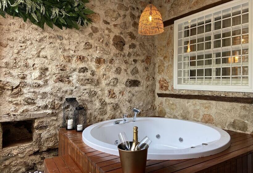 تختخواب و صبحانه Noa S Boutique